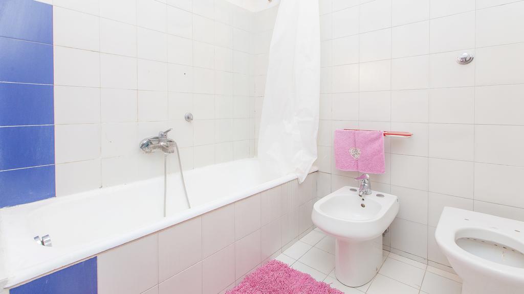 Rental In Rome Santini Apartment Room photo